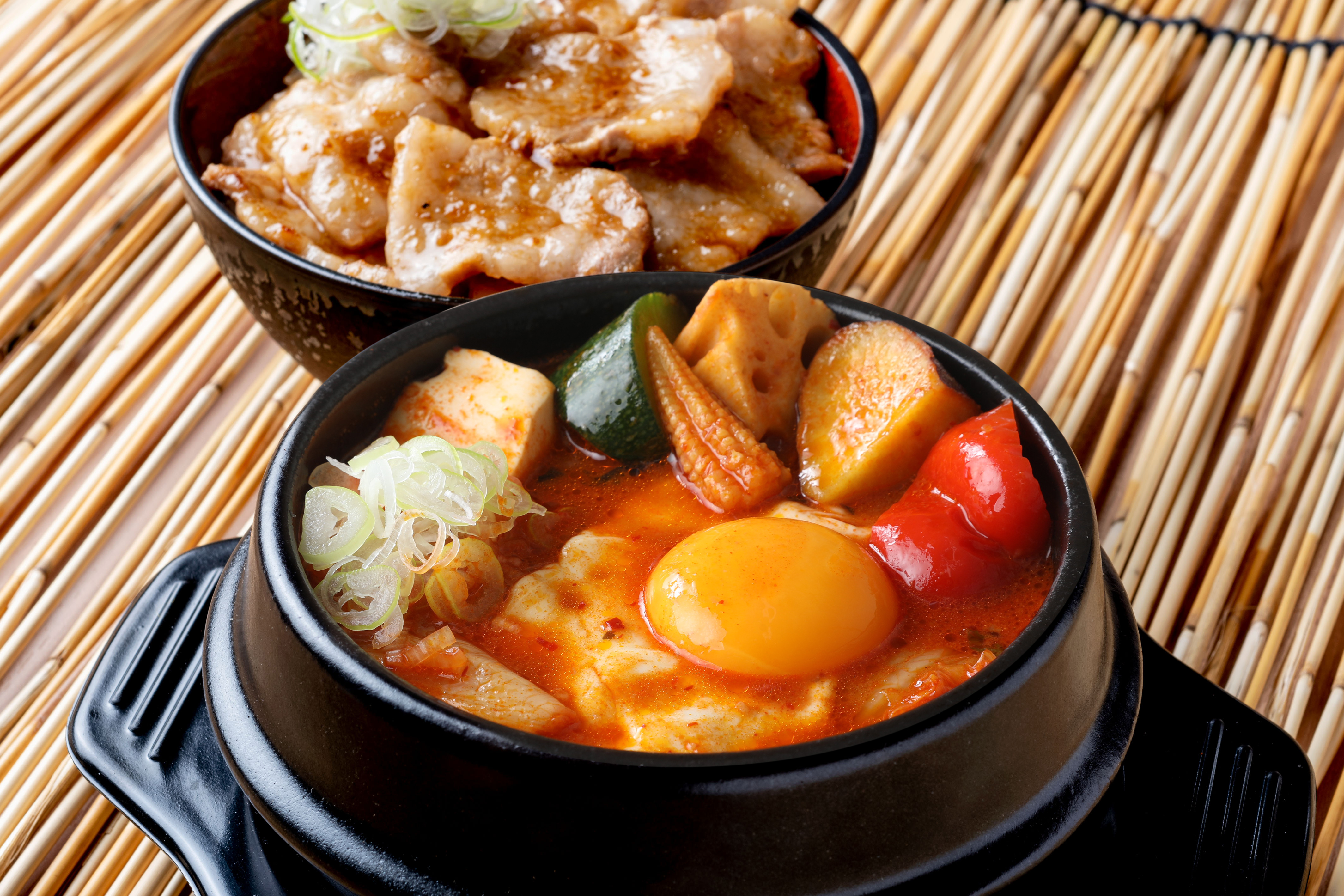 韓国カルビ丼とスンドゥブ 洞山 ごろごろ野菜チーズスンドゥブ～ミニカルビ丼セット～