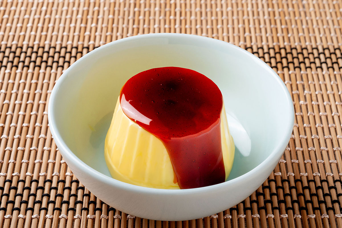 韓国カルビ丼とスンドゥブ 洞山 昔ながらのたっぷり玉子プリン