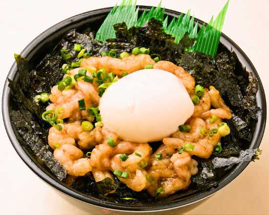 魚丼 甘えびユッケ海苔玉丼(119) ⭐︎温玉別容器