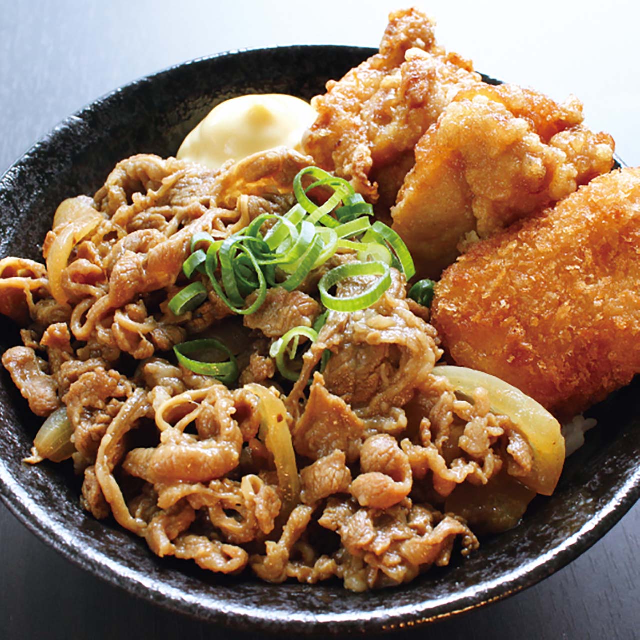 デリズ しょうが焼き丼 400 (唐揚2+コロッケ1) ≪1189≫