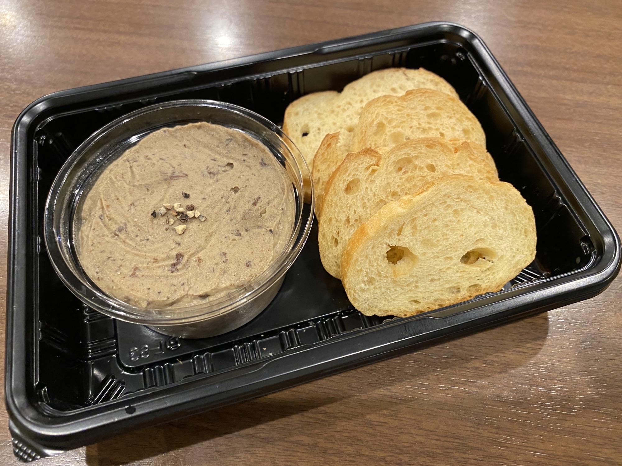 俺のフレンチ 白レバームース