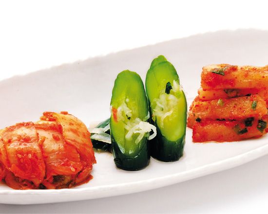 七輪房 キムチ盛り合せ