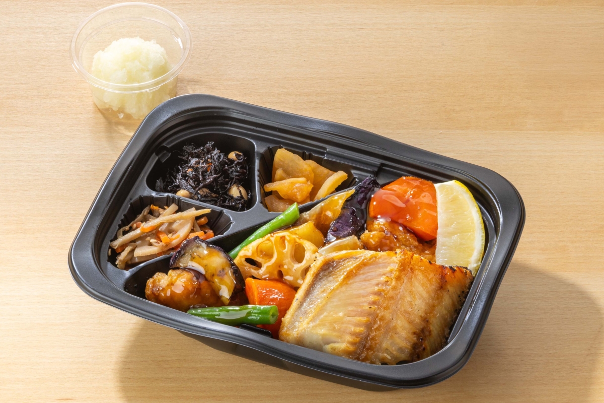 大戸屋 鶏黒酢あんとほっけ単品