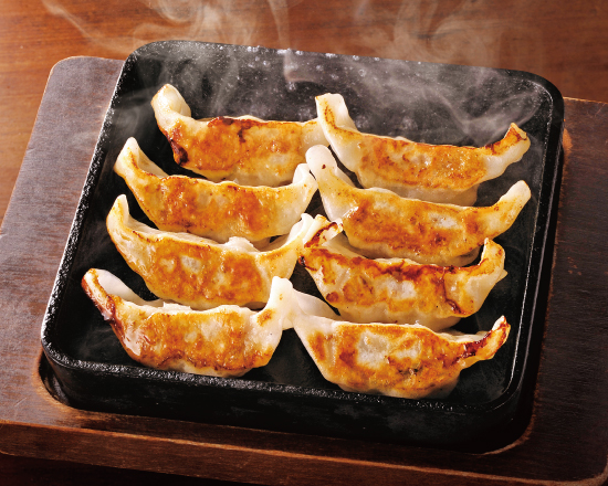 魚民 特製！！鉄鍋餃子