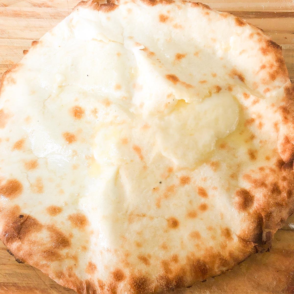 ニムタ チーズナン cheese naan