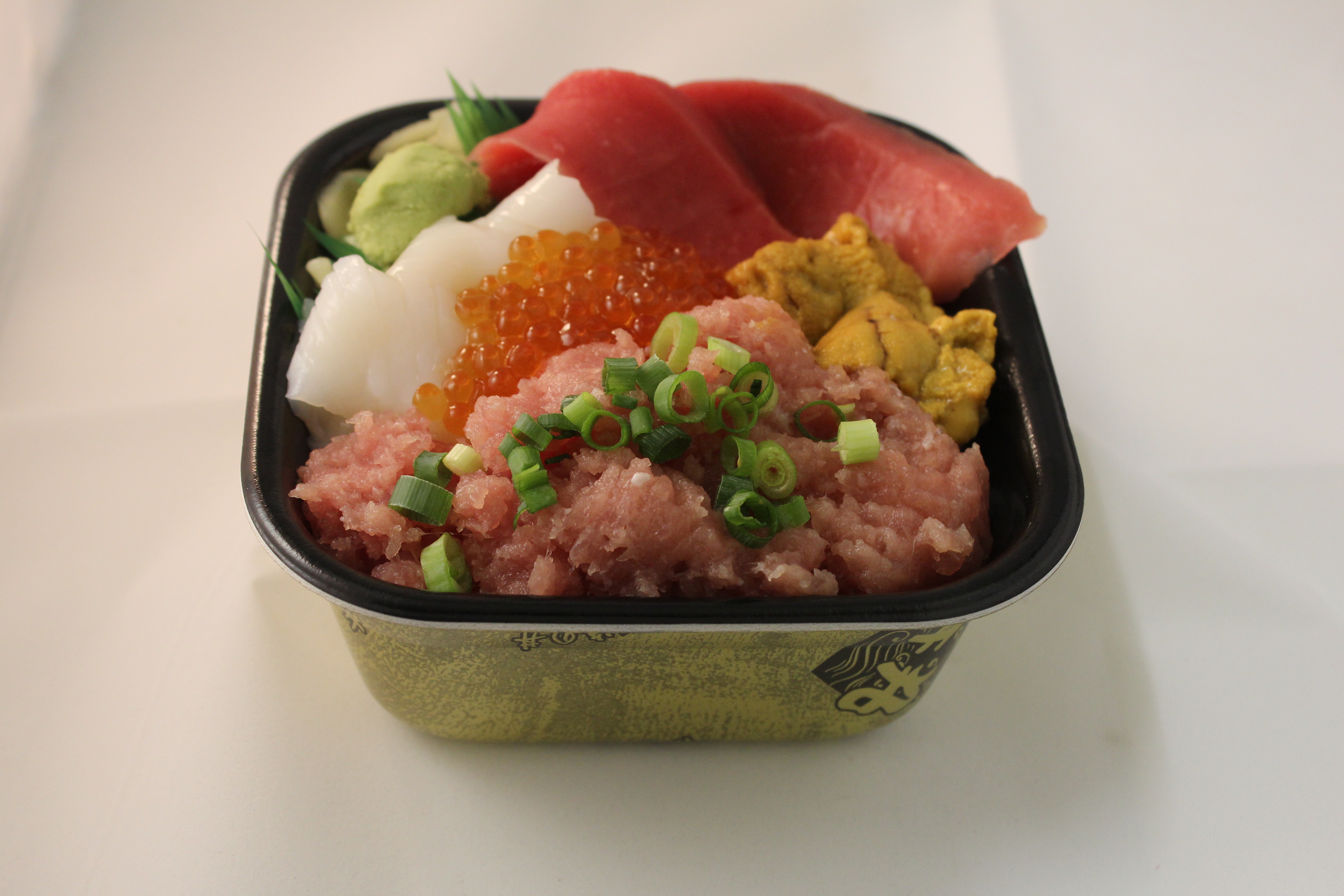 丼丸 うおがし丼
