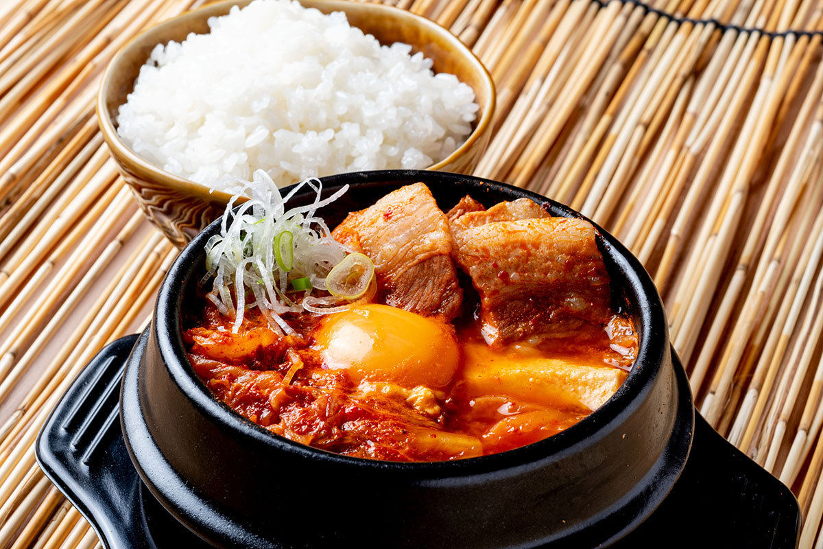 韓国カルビ丼とスンドゥブ 洞山 豚スンドゥブ～ごはん付き～
