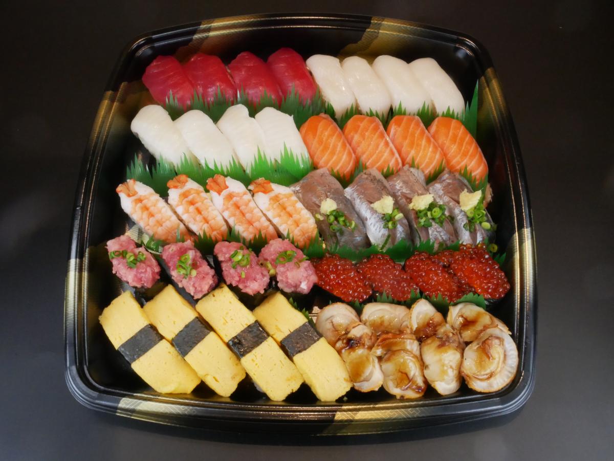 回転寿司やまと やまと4人前