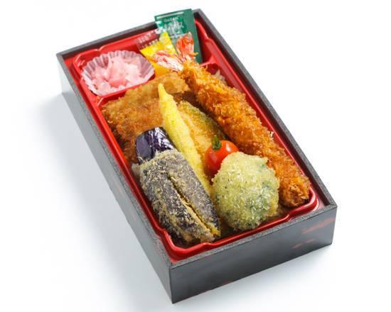 タレカツ ヒレカツと海老と野菜の特選弁当(インスタントみそ汁・タルタルソース付)