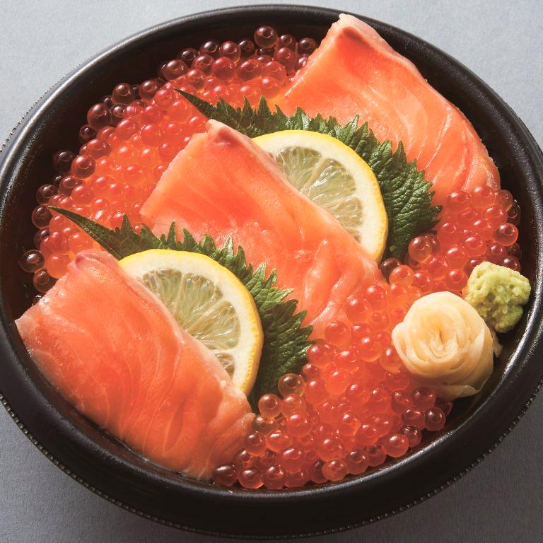 十徳や サーモンいくら丼