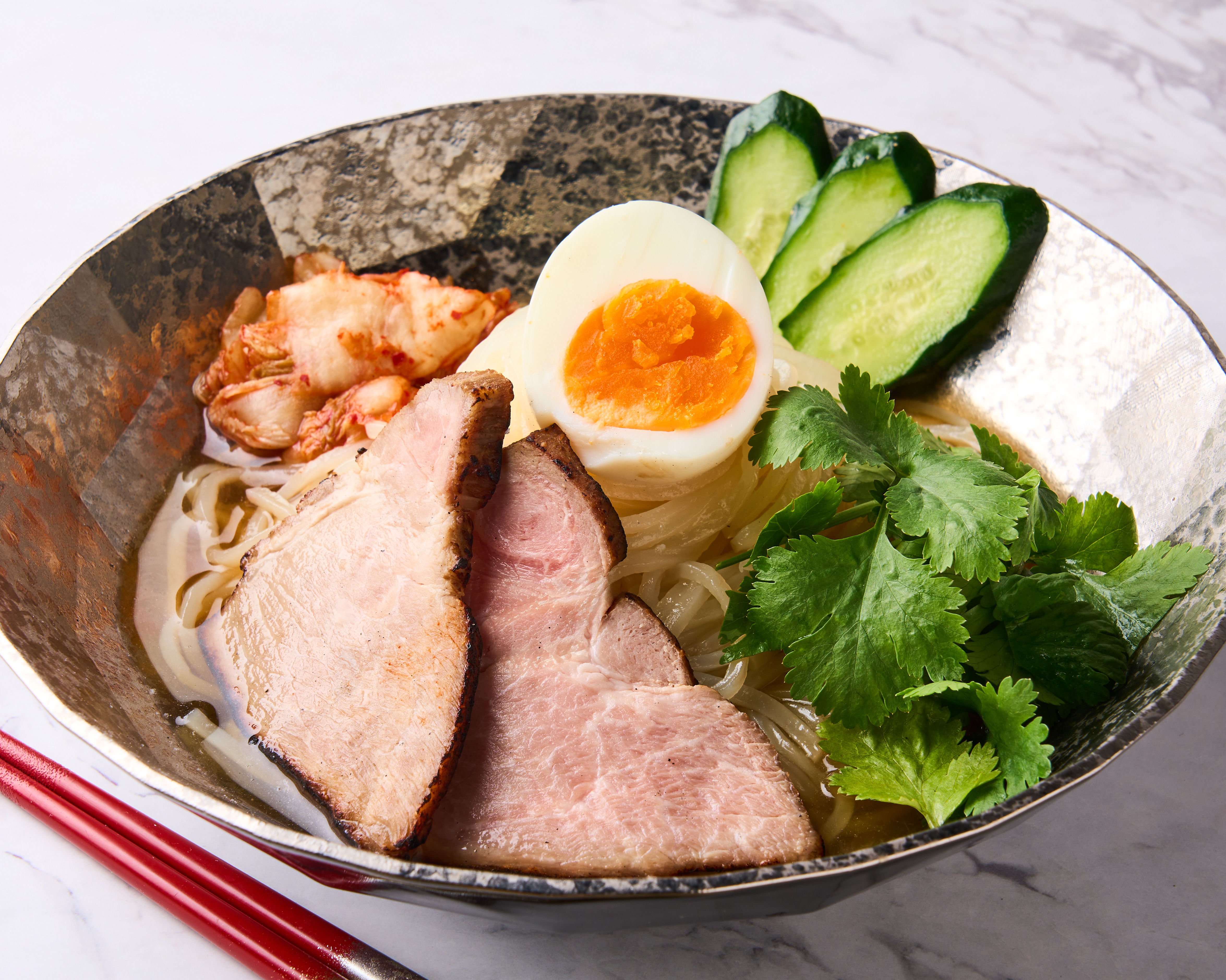 東京冷麺スタンド たっぷりパクチーのせ盛岡冷麺 Morioka Cold Noodles with Coriander