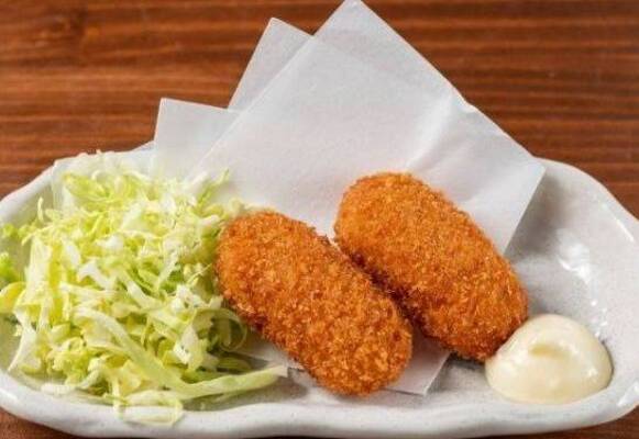 もつ焼きばん カニクリームコロッケ