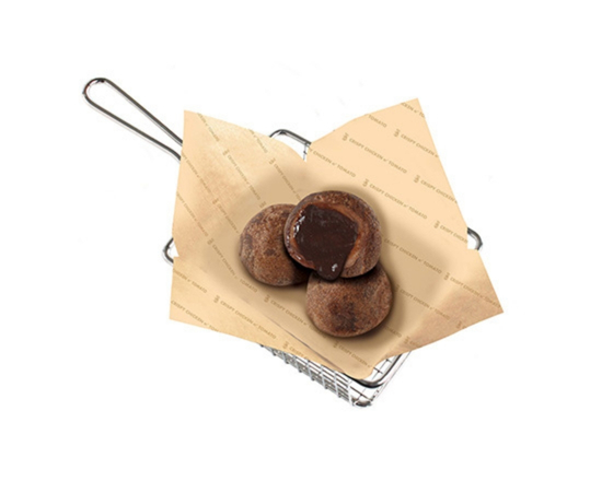 クリスピーチキンアンドトマト チョコボール Chocolate Balls