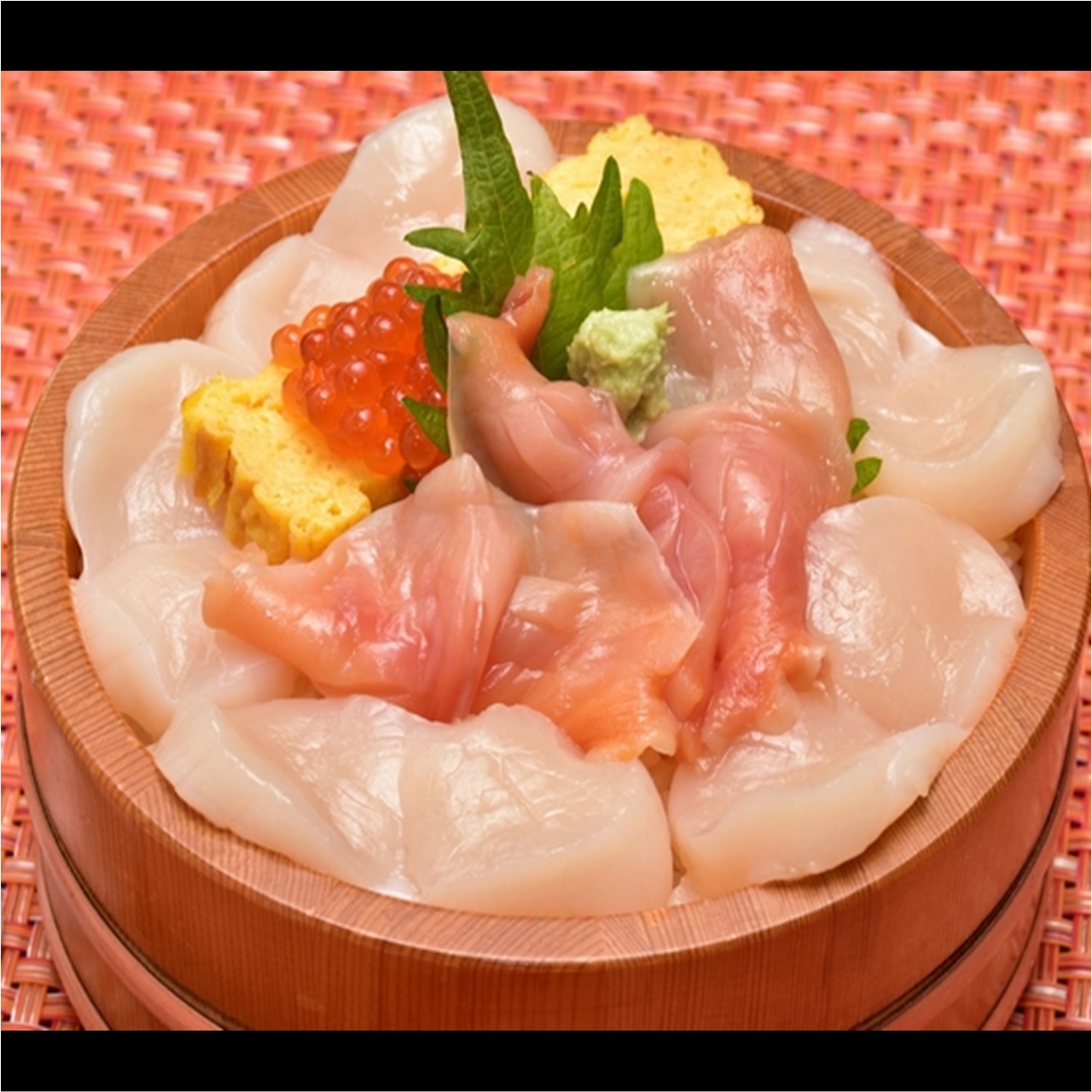 すし屋が作った本気の海鮮丼 三門 帆立貝柱と赤貝丼