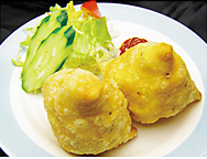 サンティ サモサ