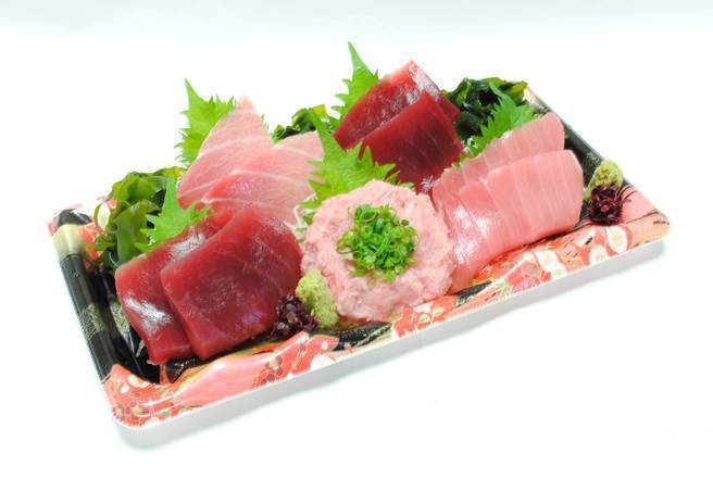 梅丘寿司の美登利総本店 まぐろ刺身四種盛り 4Assorted Sashimi of Tuna