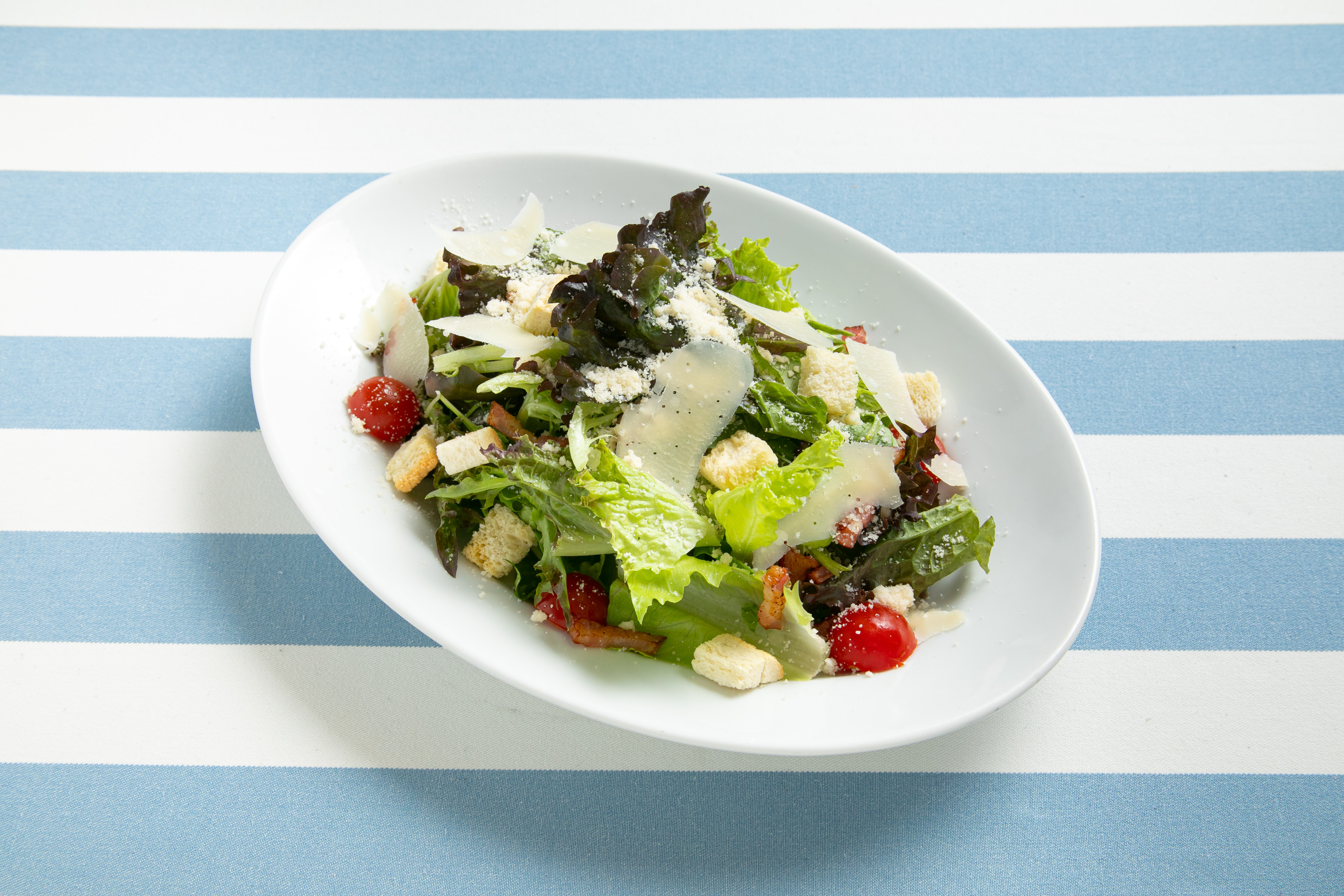 ピッツェリア マルデナポリ シーザースサラダ(レギュラー)