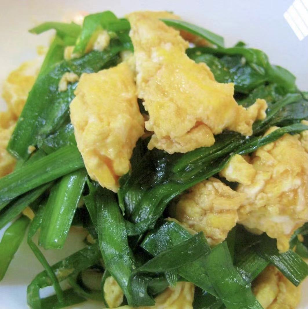 天鴻餃子房 ニラと卵の炒め