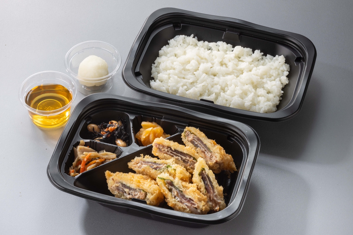 大戸屋 鰹の梅はさみ揚げ弁当