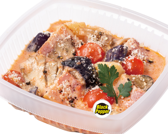 ジョリーパスタ 【265】(ソースのみ・麺なし)燻製ベーコンと揚げ茄子・きのこのトマトクリームソース