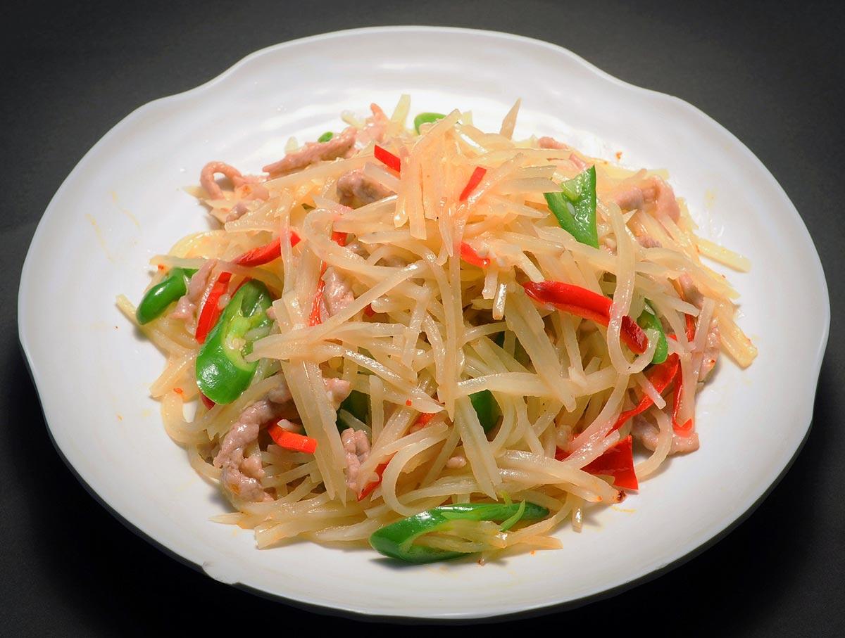 永利 青唐辛子とじゃが芋千切り炒め