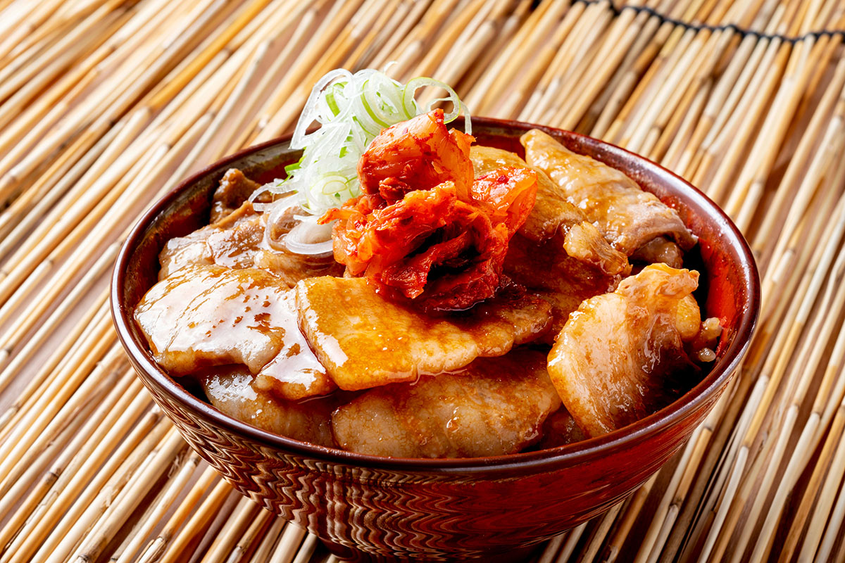 韓国カルビ丼とスンドゥブ 洞山 キムチデジカルビ丼(味噌だれ)