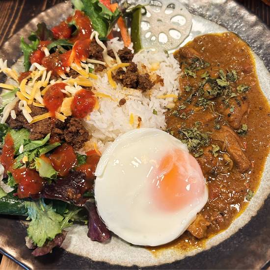 スパイスカリー＆タコライスあいがけ(ジャスミンライス付き)