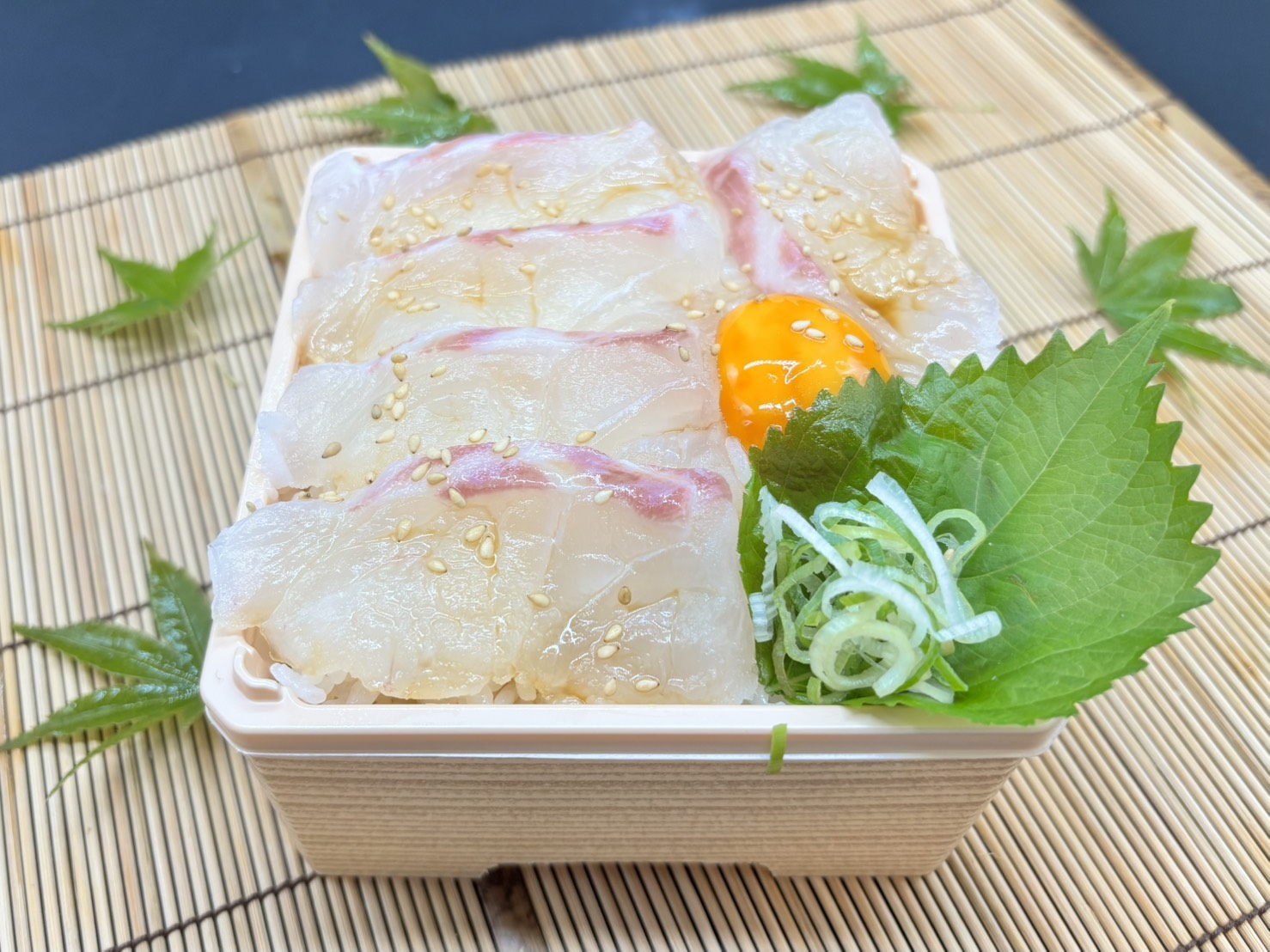 がんこ 鯛の熟成漬け丼(並)Marinated sea bream rice bowl (regular)