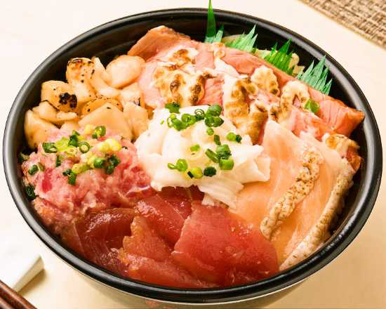 魚丼 きわみ丼(158)