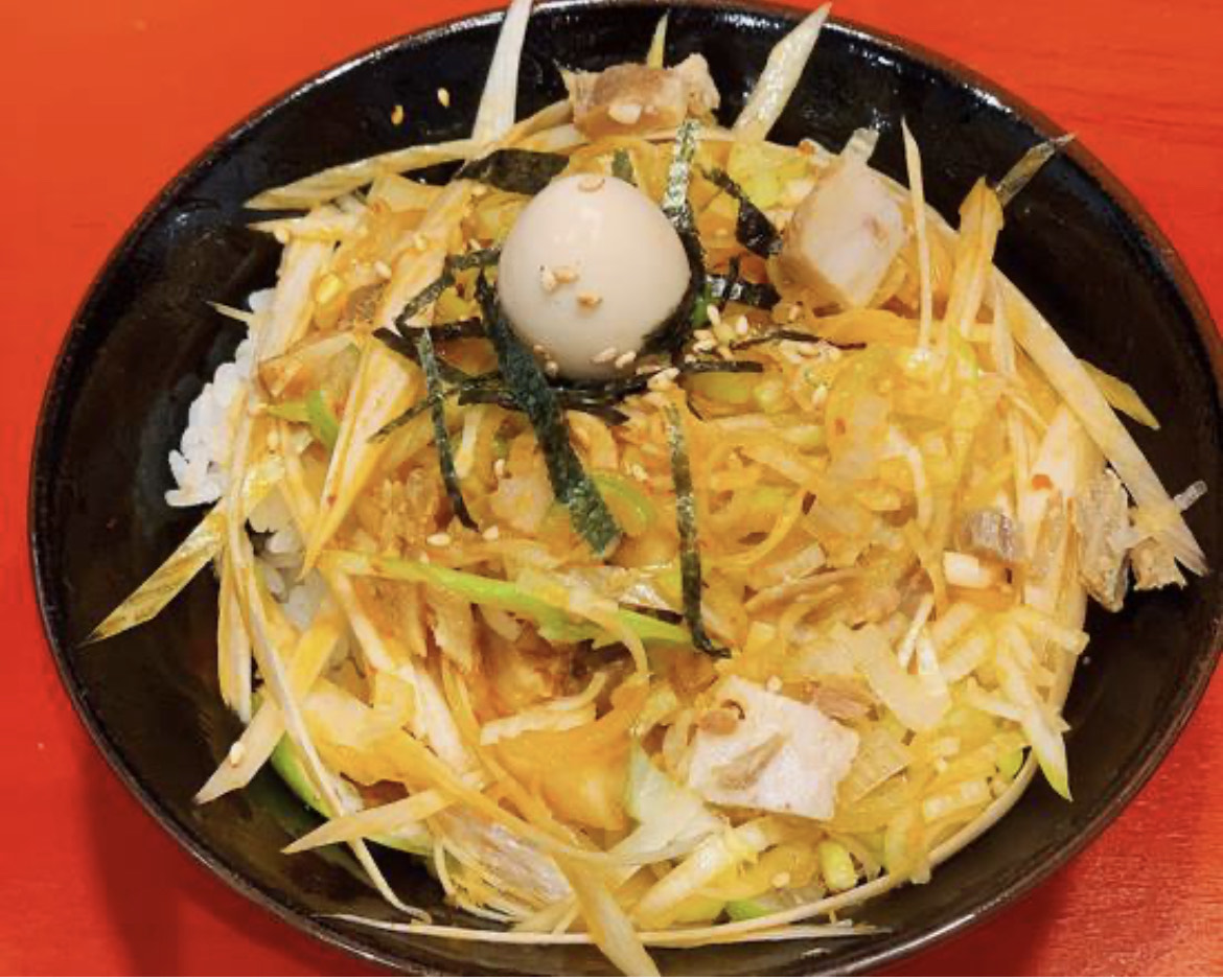 横浜家系ラーメン赤家 【人気No.3！】 辛ネギチャ丼