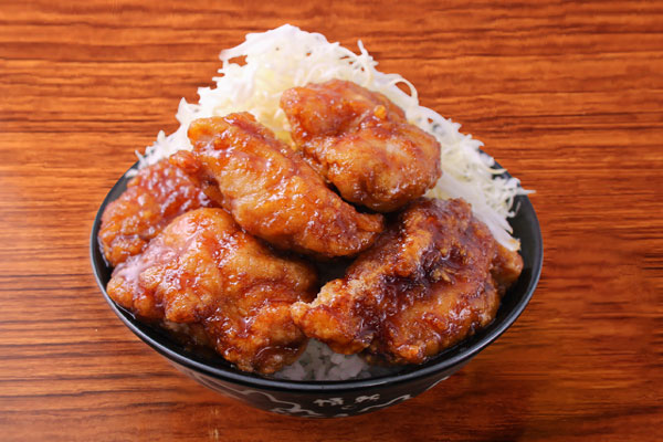 情熱のすためしどんどん すたみな唐揚げ丼 Deep-fried Chicken rice bowl
