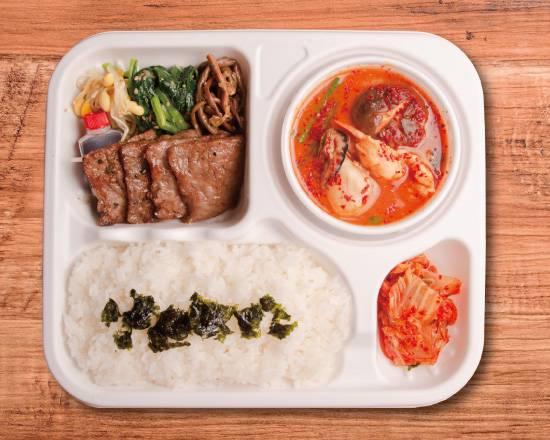 韓国苑 スンドゥブ+黒毛和牛弁当