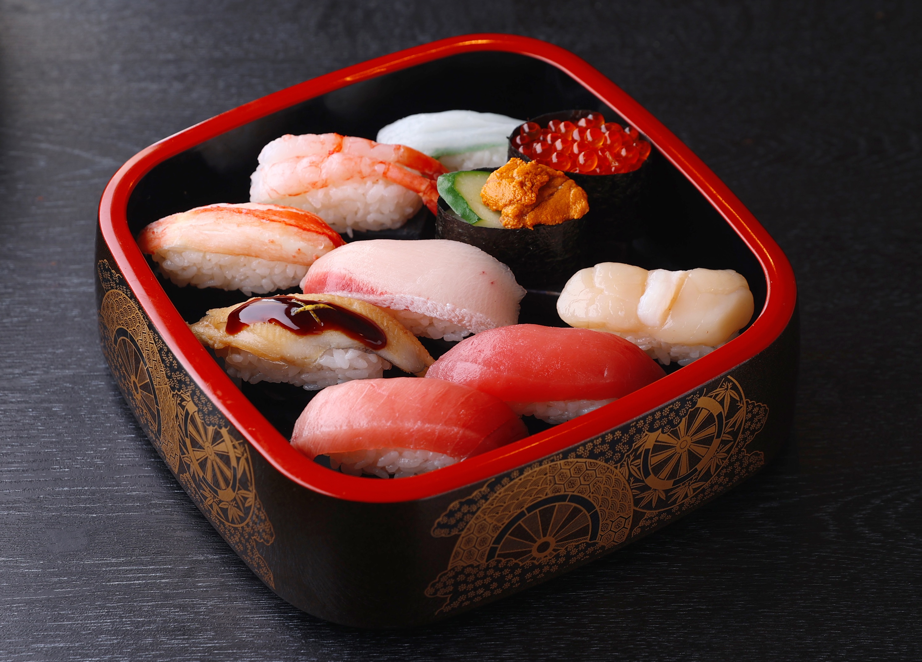 柿家すし 柿家すしはなやか盛り込み（1人前/10貫〜）