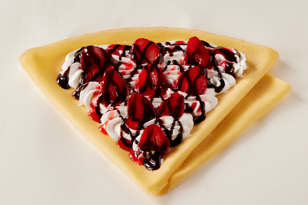 至福の贅沢「恋するクレープ」 チョコいちごクリーム Chocolate Strawberry Cream