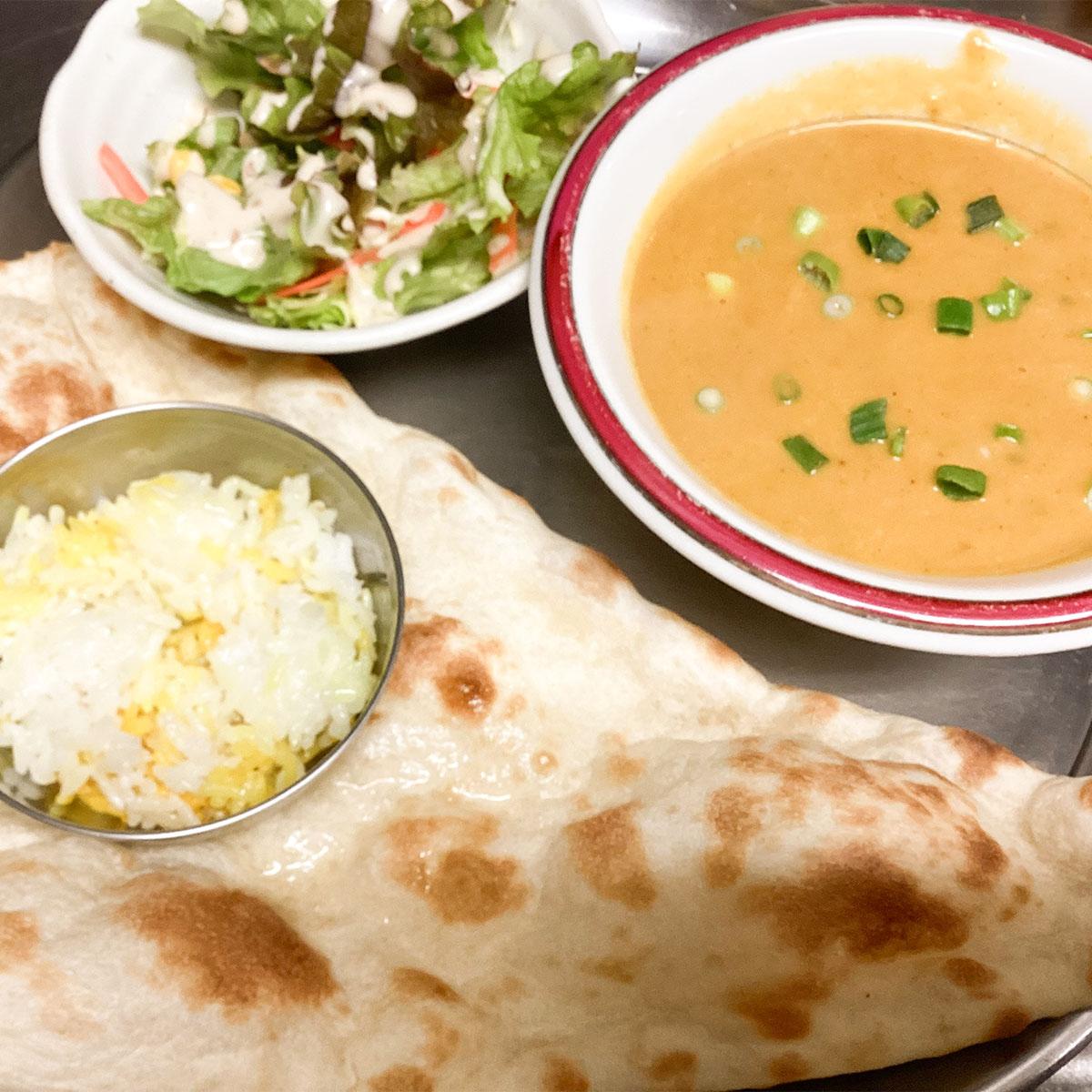 野菜カレーvegetable curry,nan,rice,salad