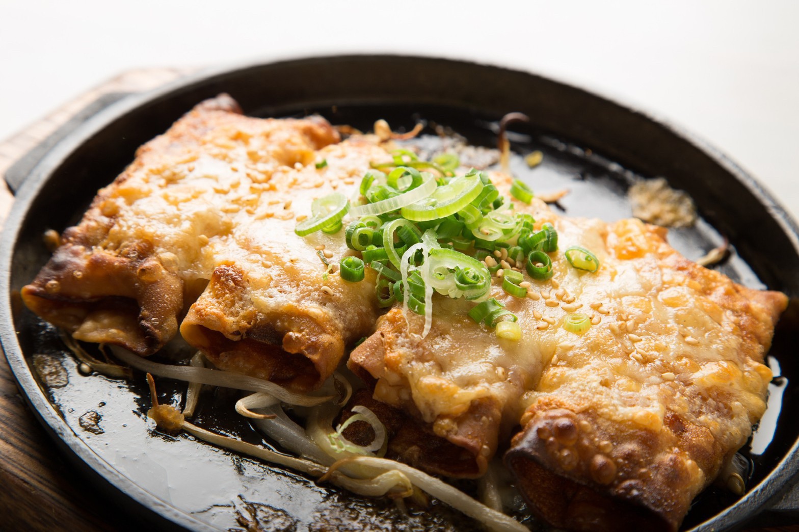 ココイロカフェ とろ〜りチーズカリカリ餃子