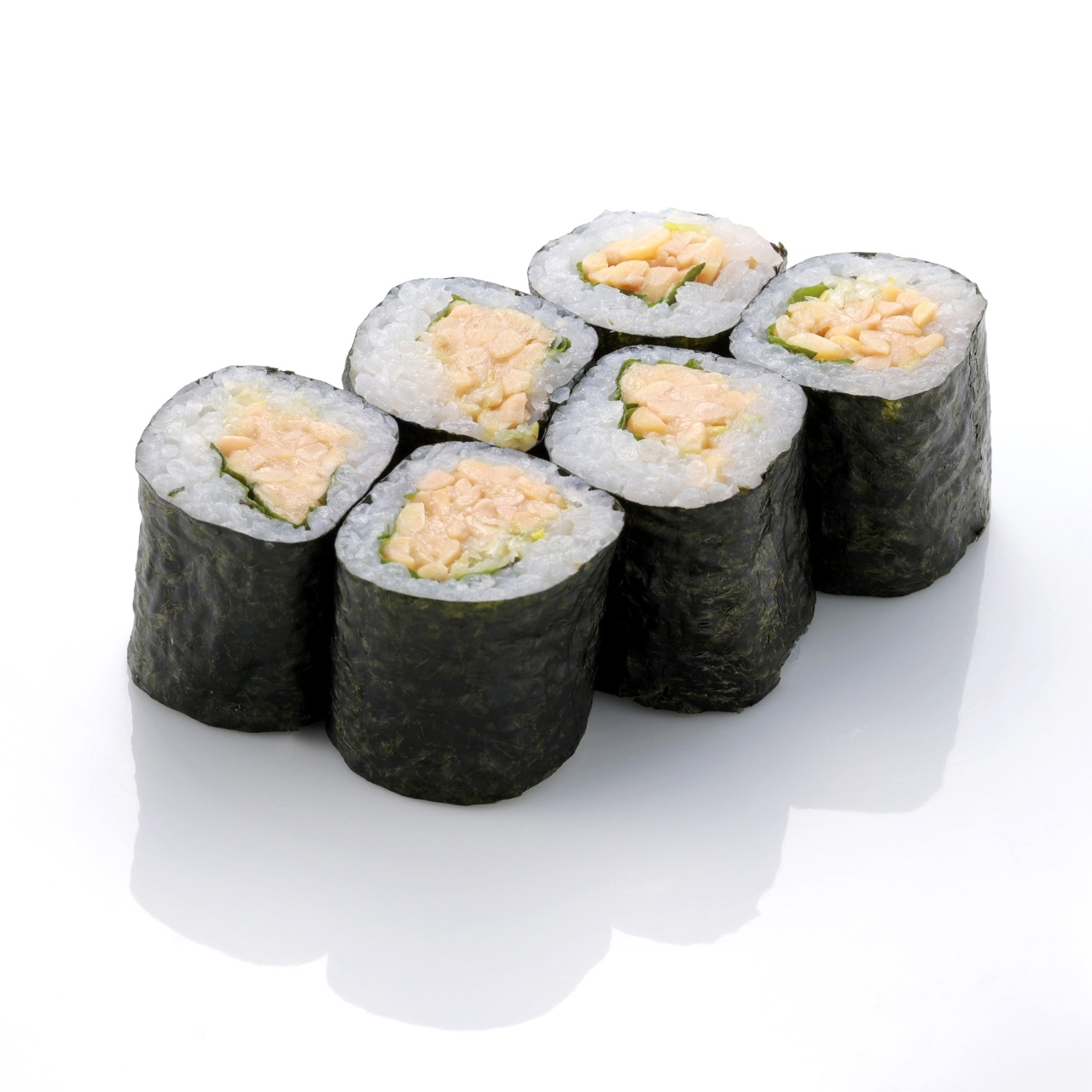 板前寿司 納豆巻き(1本)Natto Soybean Rolled Sushi (1 roll)