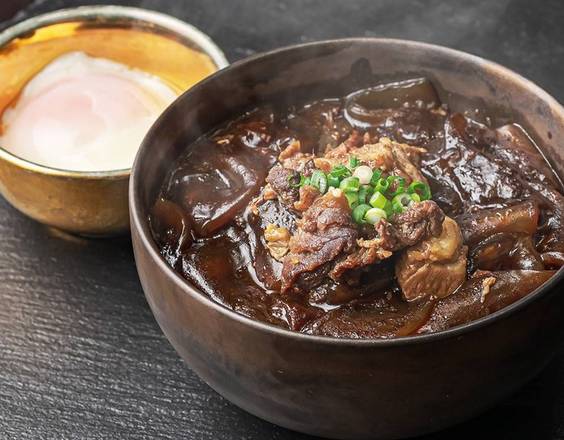 極太麻婆春雨 【黒醤】温泉卵入り極太春雨
