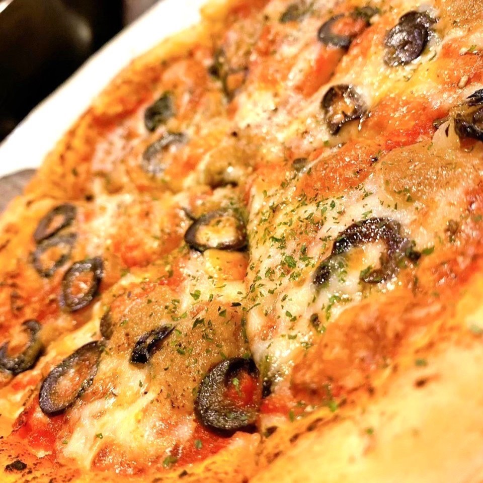 アンチョビガーリックピザ