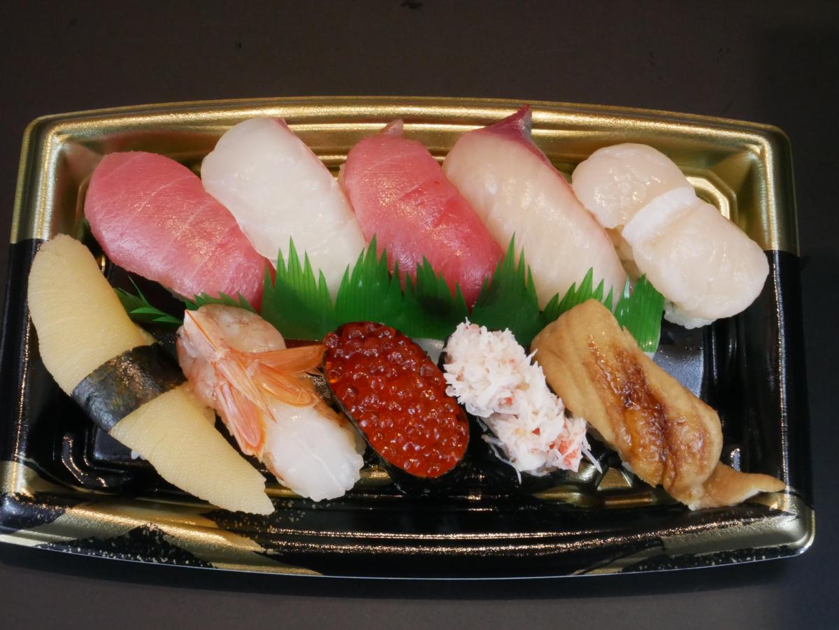 回転寿司やまと 特上1人前