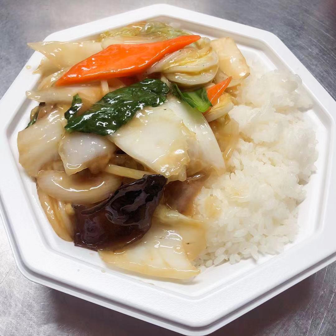 天鴻餃子房 中華丼