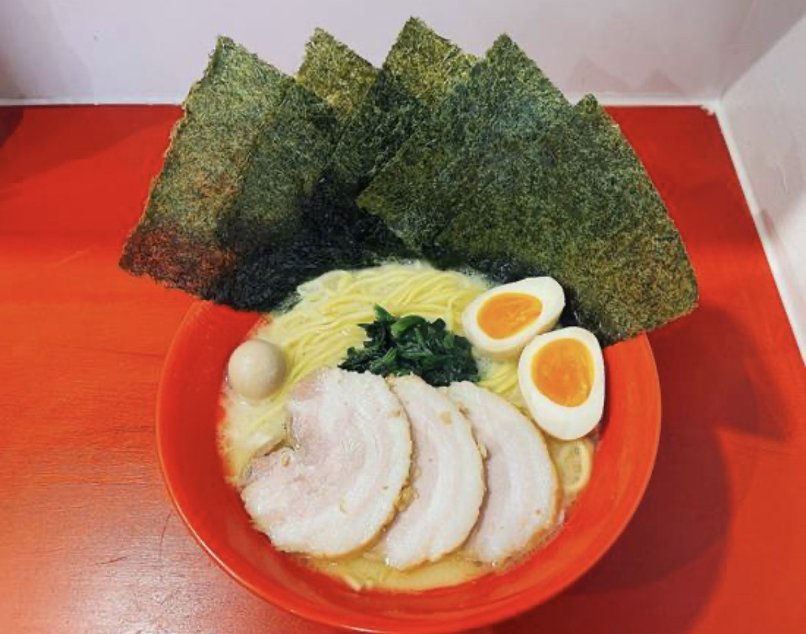 横浜家系ラーメン赤家人気No.3 【人気No.5！】MAXラーメン