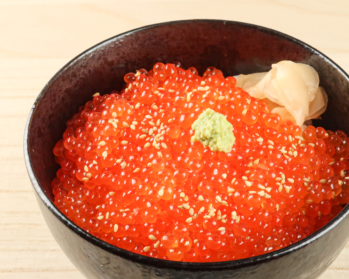 職人のシャリで食べるまぐろ丼 まぐろ近衛 てんこ盛り「いくら丼」