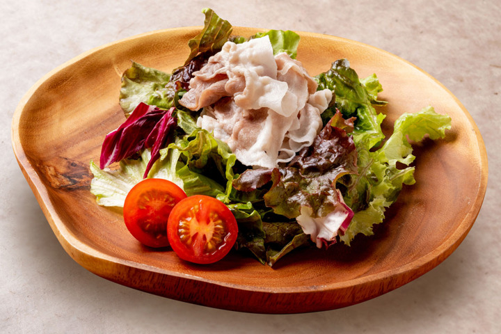 かつ丼屋 のぶお にごまる高原ポーク豚しゃぶサラダ