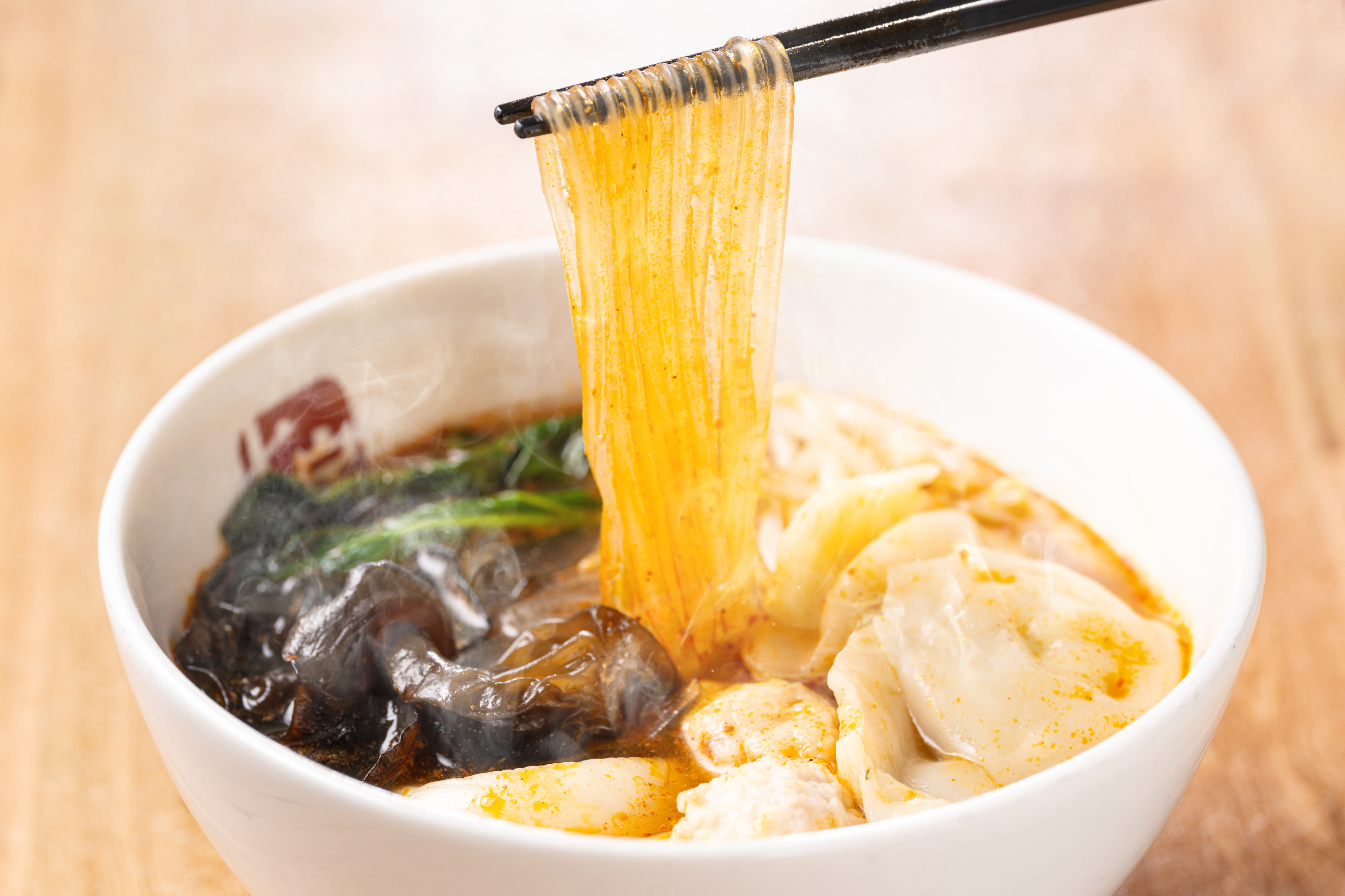 七宝麻辣湯 山盛りスープ春雨