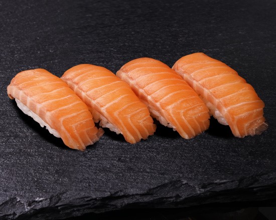ちよだ鮨 サーモン(4貫)