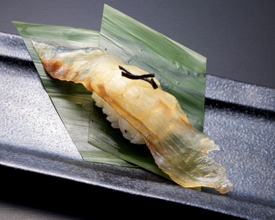 板前寿司 江戸前天然平目昆布〆 Wild Flounder with marinated kelp