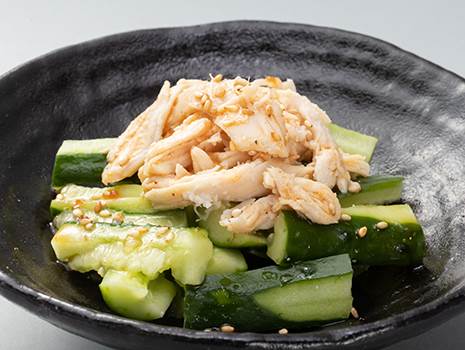 世界の山ちゃん たたきキュウリ蒸し鶏のせ