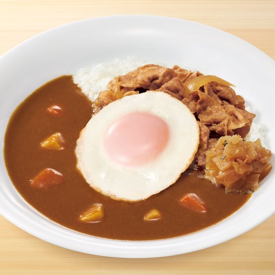 目玉焼き牛カレー Pork Curry Rice w/ Beef & Sunny-Side-Up Egg