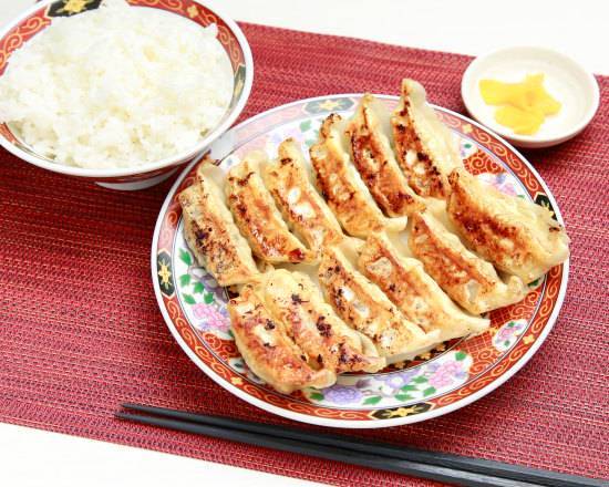 中華食堂一番館人気No.4 餃子(12個入り) Gyoza Dumplings (12 Pieces)
